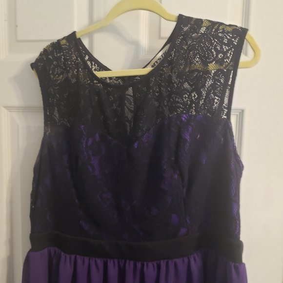 Black and Purple Dress - Picture 3 of 3
